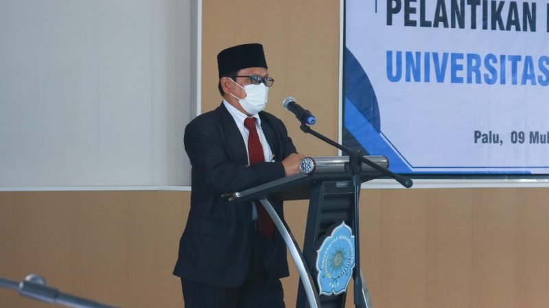  Rektor Universitas Muhammadiyah (Unismuh) Palu, Dr. Rajindra, SE., MM