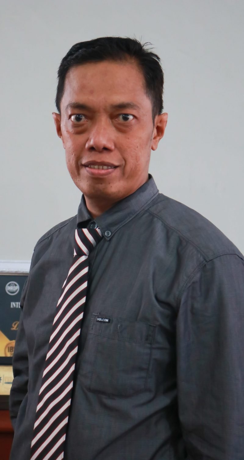 Wakil Rektor III Bidang Kemahasiswaan Unismuh Palu, Dr. Moh. Yusuf Hasmin. SH., MH