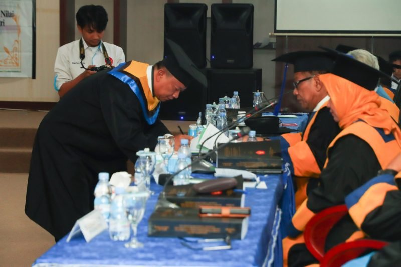 Promosi Doctor di Universitas Tadulako Palu. Senin (19/06/20223). Foto Humas  