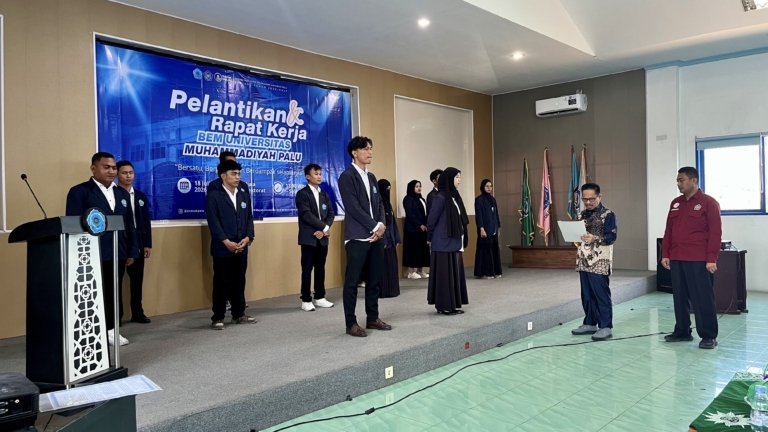 Pelantikan Ketua BEM Universitas Muhammadiyah Palu: Rektor Ajak Mahasiswa Bersatu, Berdampak, dan Bergerak untuk Kemajuan Kampus